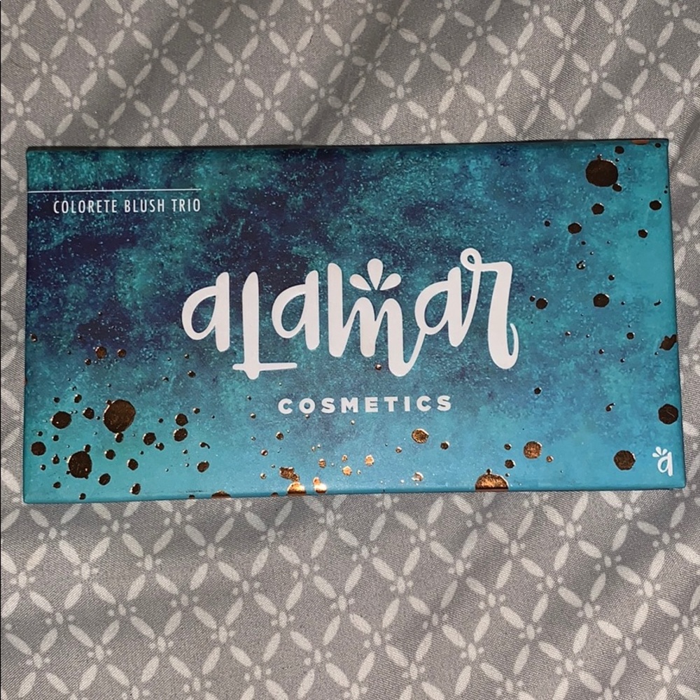 Alamar cosmetics blush trio